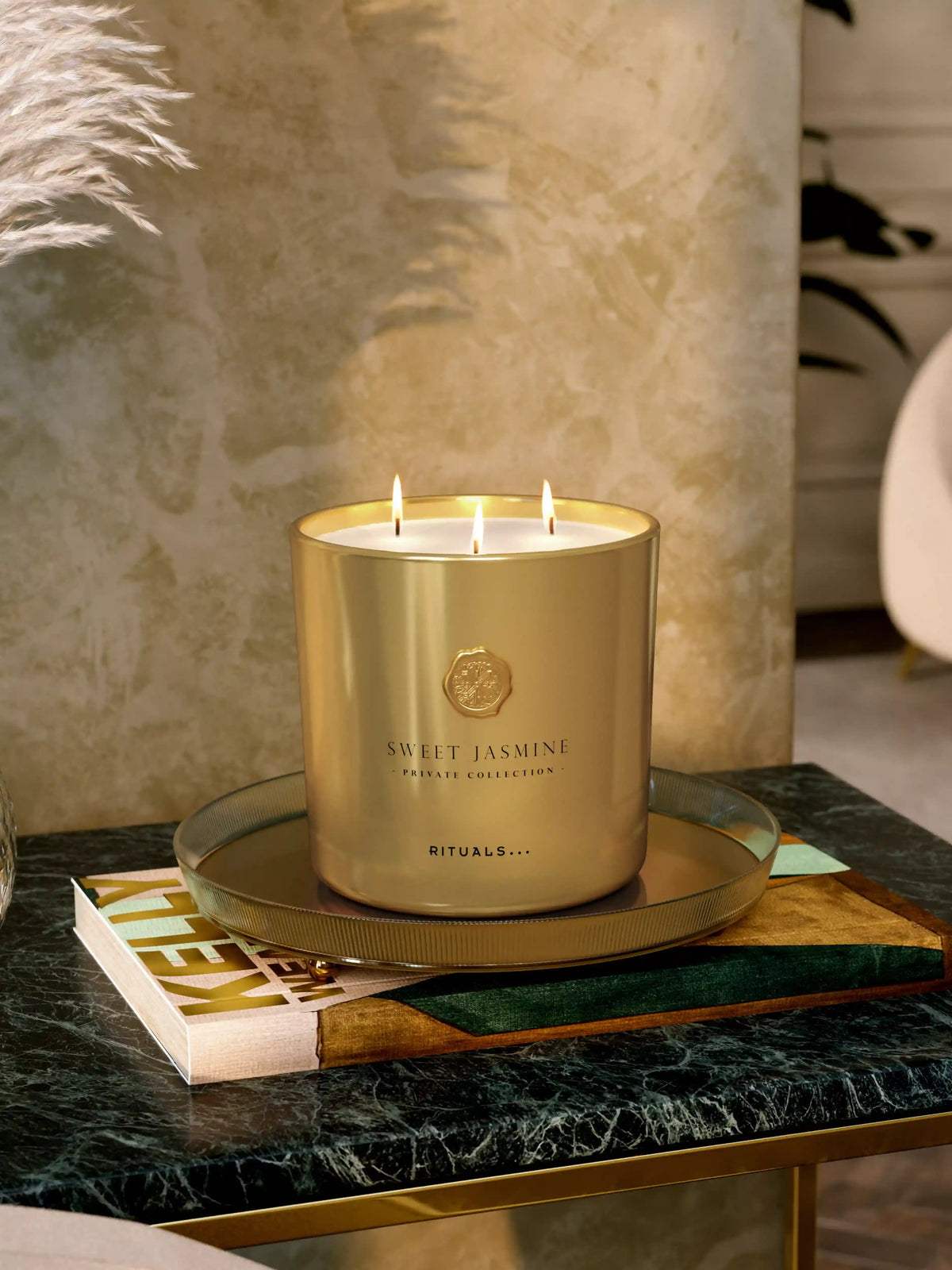 Private Collection Medium Sweet Jasmine Scented Candle 1000 g