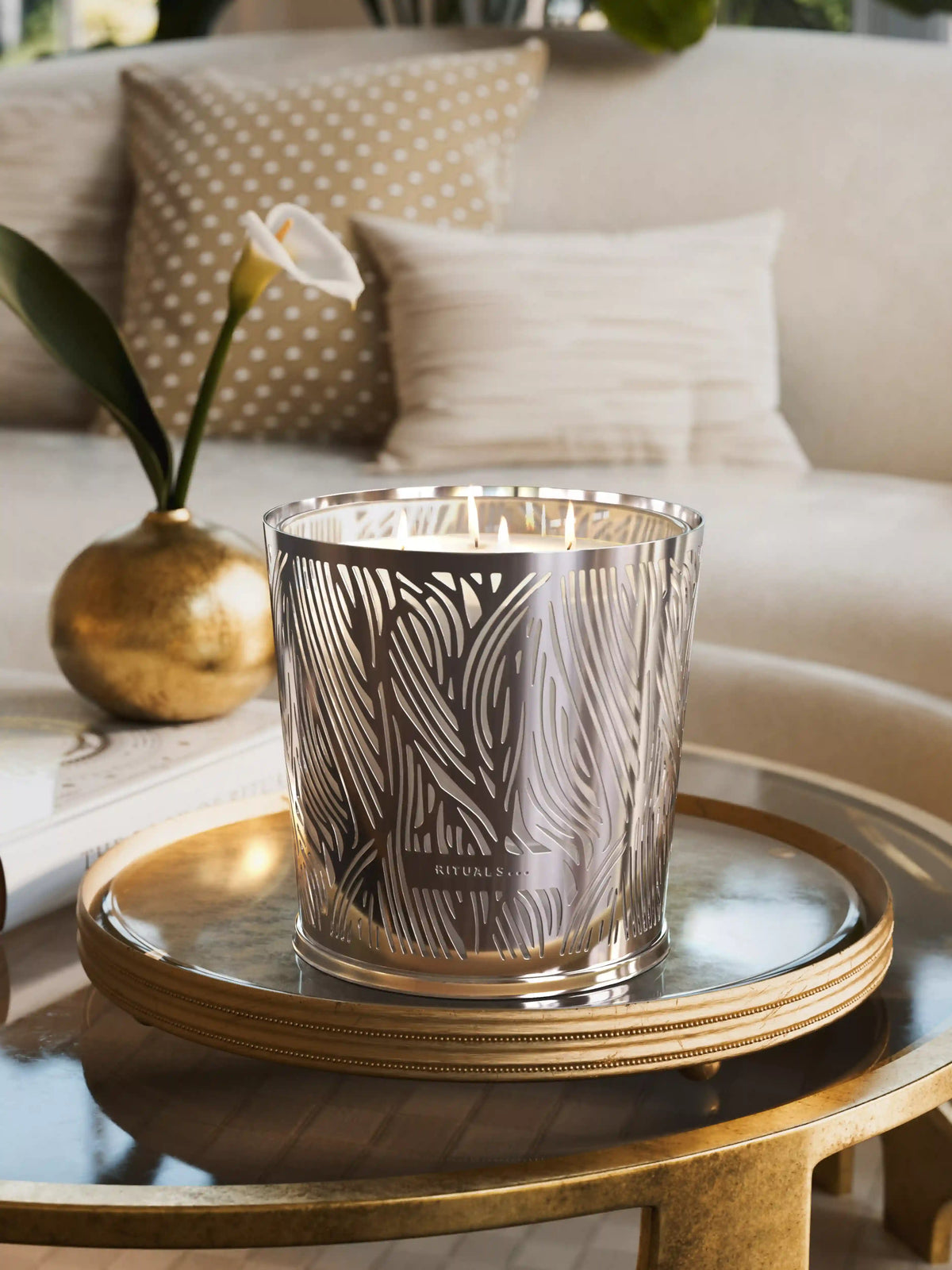 Private Collection Large Savage Garden Scented Candle With Metal Sleeve 1600 g
